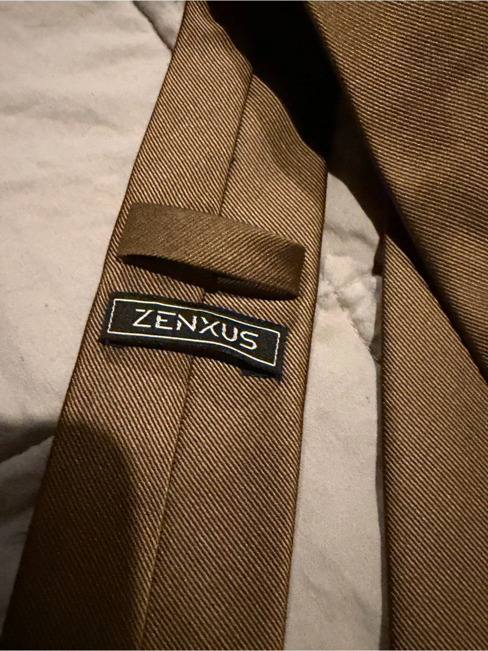 Classic Men's Tan Solid Tie - Sleek Everyday Accessory